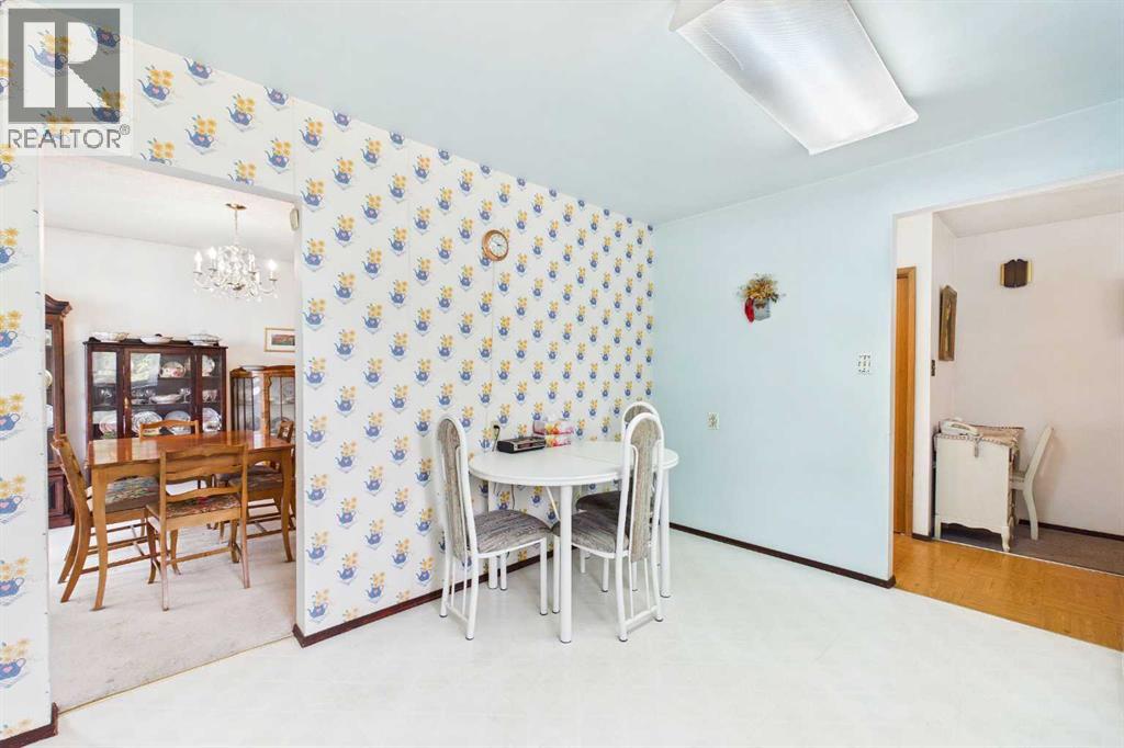 2012 Urbana Road NW, Calgary, Alberta  T2N 4B8 - Photo 12 - A2336158
