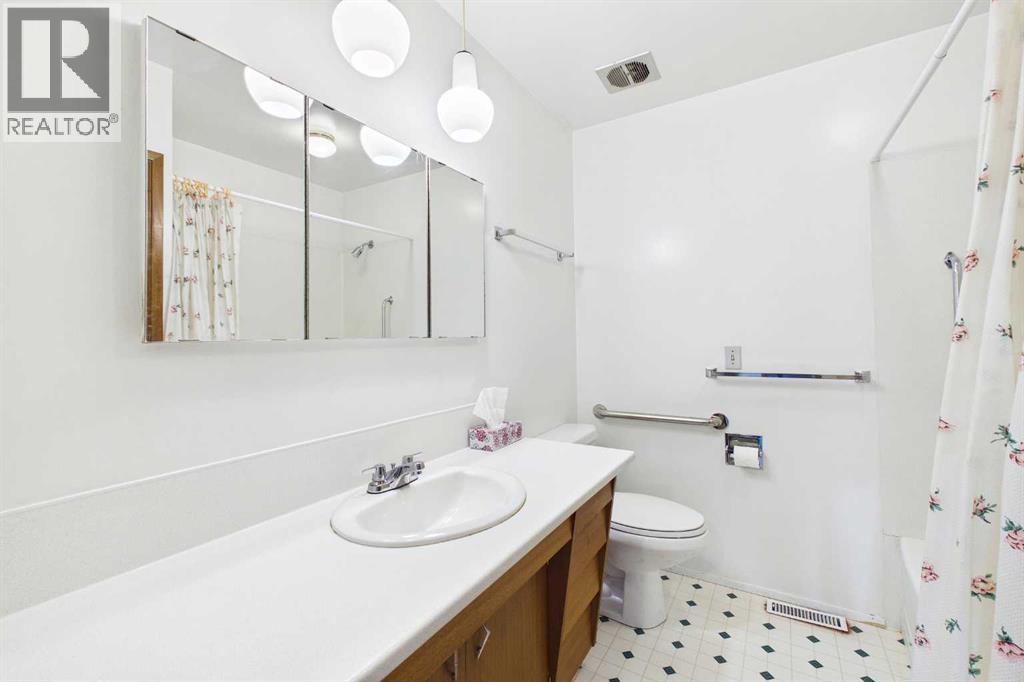 2012 Urbana Road NW, Calgary, Alberta  T2N 4B8 - Photo 32 - A2336158