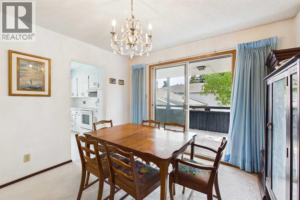 2012 Urbana Road NW, Calgary, Alberta  T2N 4B8 - Photo 7 - A2336158