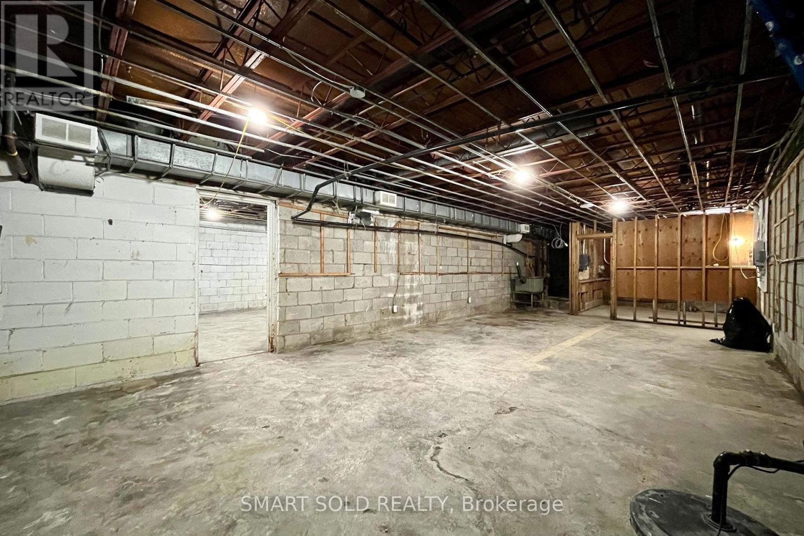 1188 Kennedy Road, Toronto, Ontario  M1P 2L1 - Photo 8 - E13459634