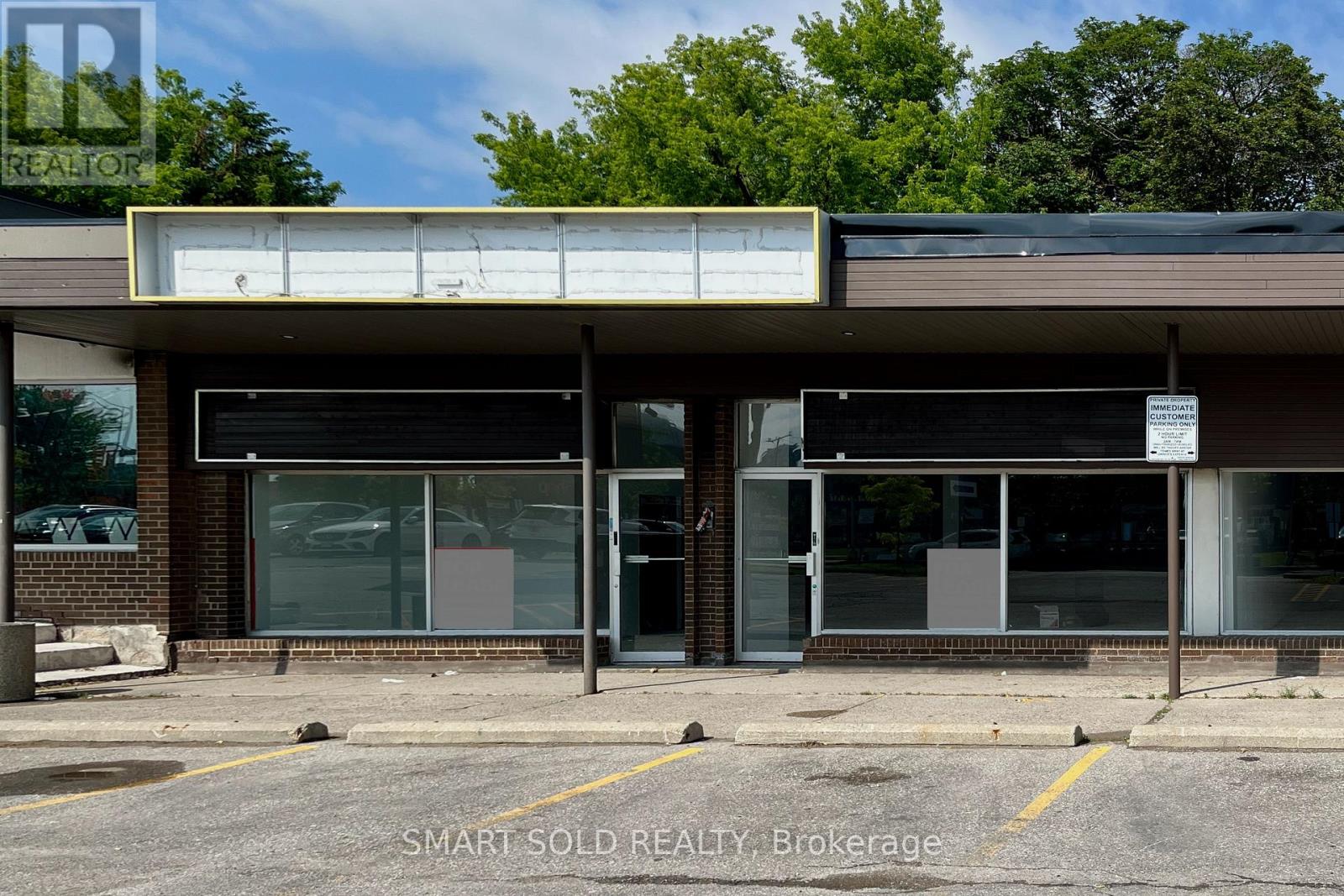 1188 Kennedy Road, Toronto, Ontario  M1P 2L1 - Photo 2 - E13459634