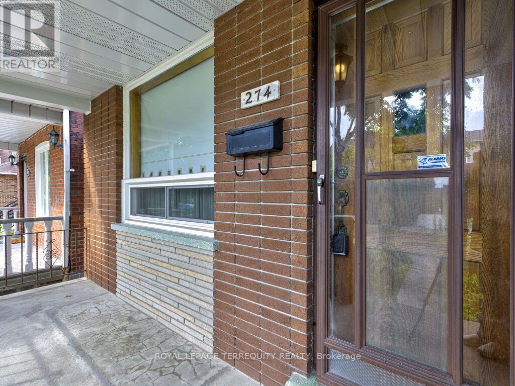 274 Harvie Avenue, Toronto, Ontario  M6E 4K6 - Photo 4 - W13665832