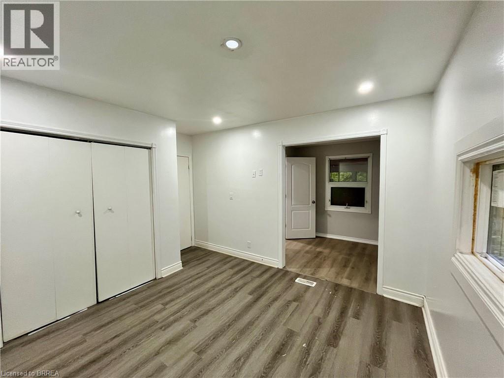 52 Ridgewood Drive, Brantford, Ontario  N3R 1A4 - Photo 6 - 40855046