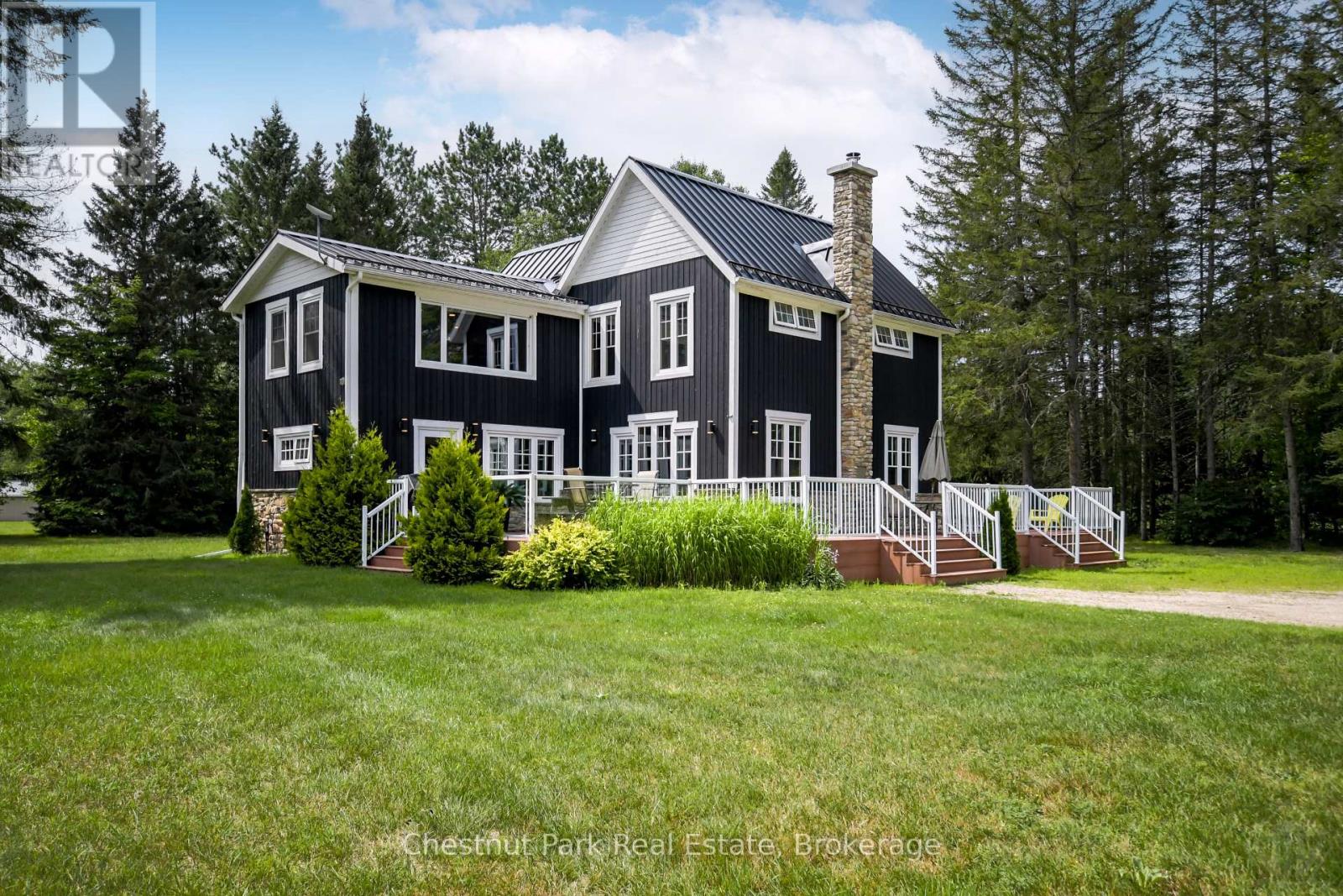 12 EMSDALE LAKE ROAD, Perry, Ontario