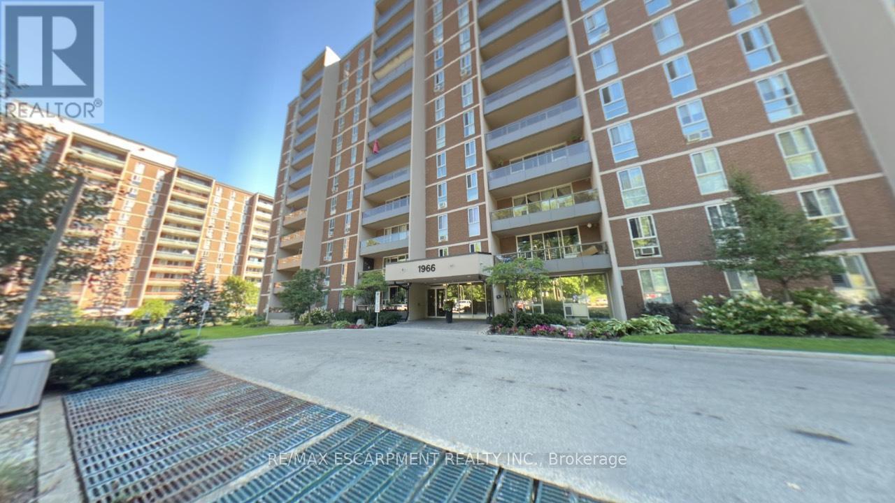 306 - 1966 MAIN STREET W, Hamilton, Ontario