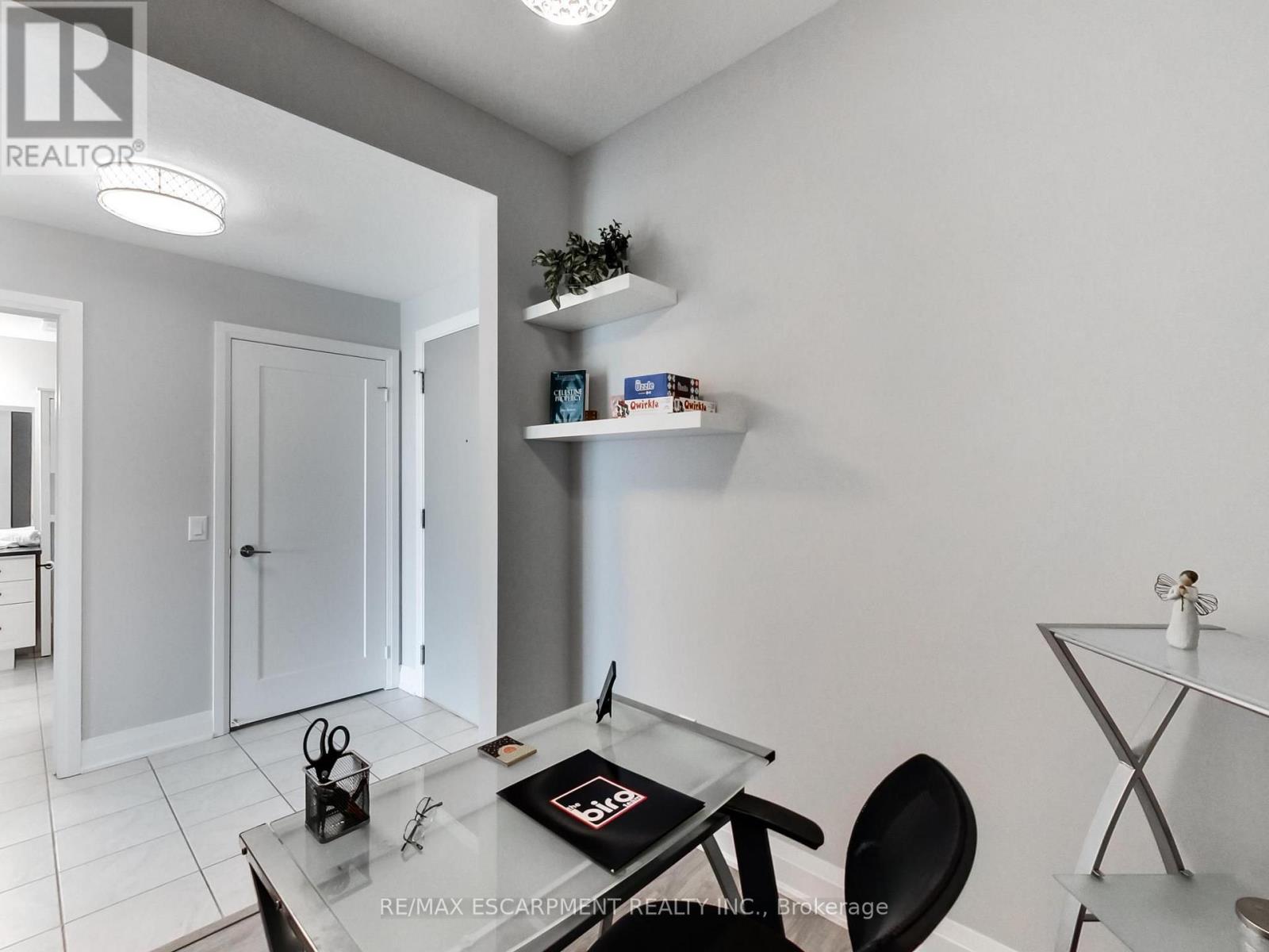318 - 16 Concord Place, Grimsby, Ontario  L3M 0J1 - Photo 6 - X13627598