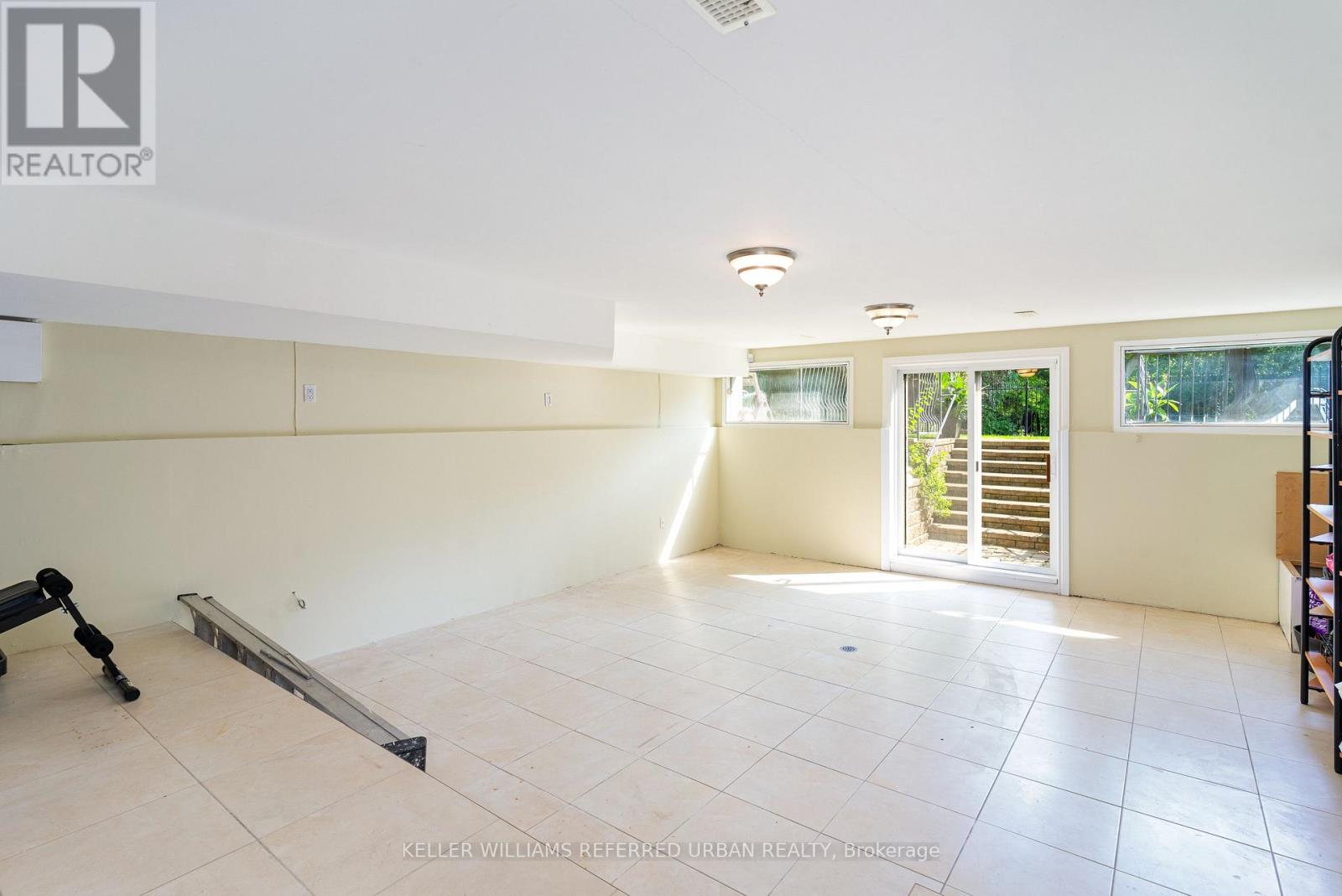 161 Owen Boulevard, Toronto, Ontario  M2P 1G8 - Photo 21 - C13144566