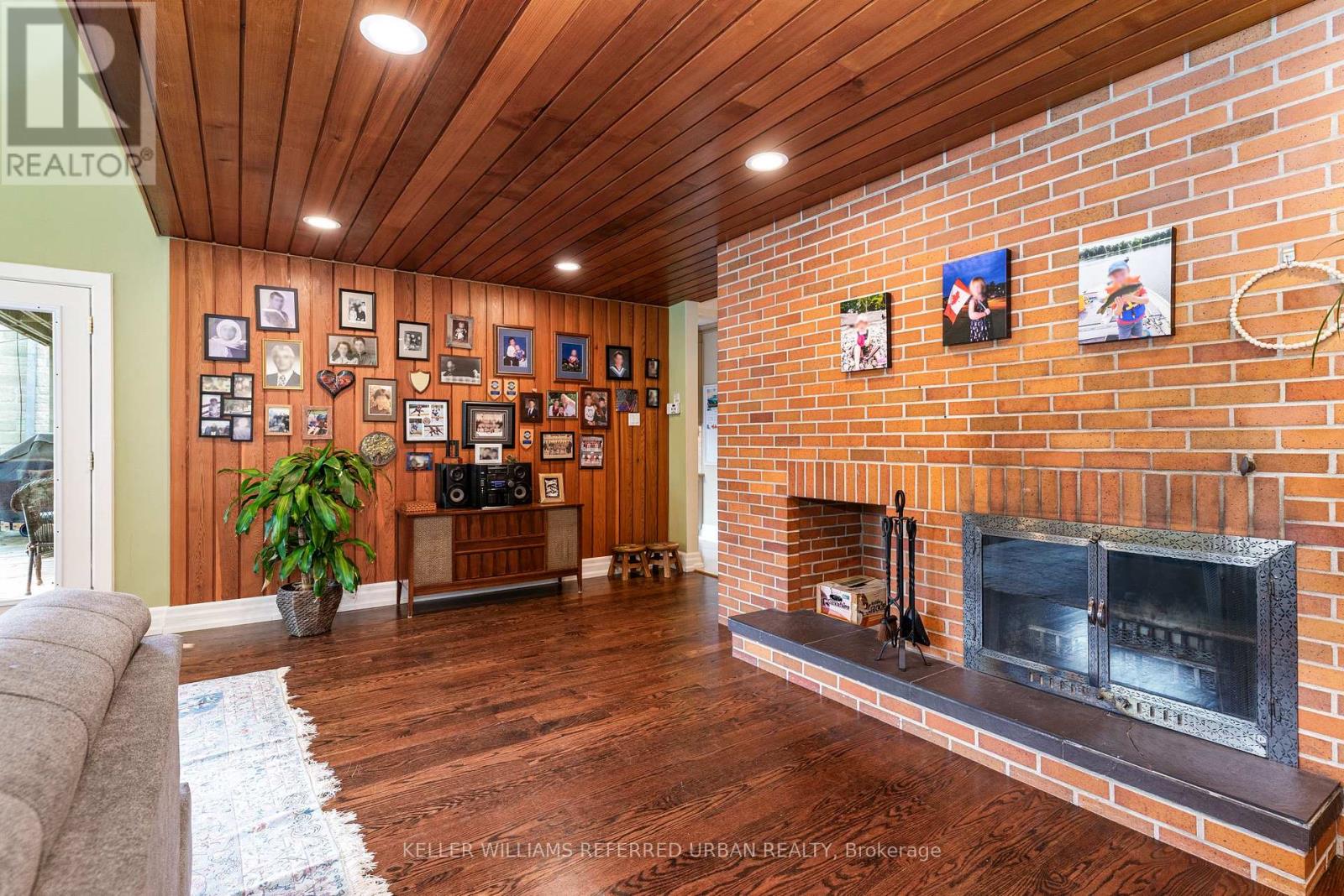 161 Owen Boulevard, Toronto, Ontario  M2P 1G8 - Photo 5 - C13144566