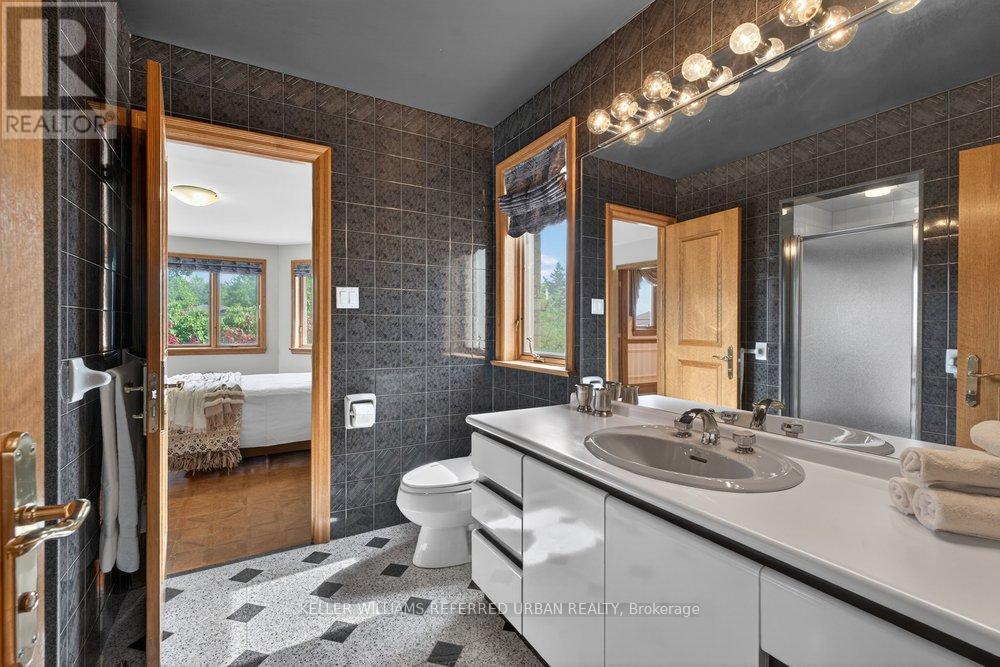 162 Codsell Avenue, Toronto, Ontario  M3H 3W6 - Photo 25 - C13156062