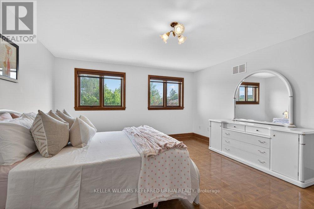 162 Codsell Avenue, Toronto, Ontario  M3H 3W6 - Photo 27 - C13156062