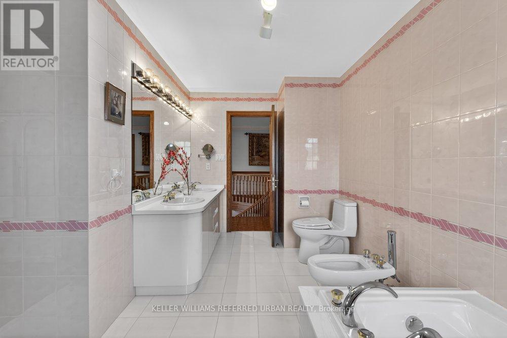 162 Codsell Avenue, Toronto, Ontario  M3H 3W6 - Photo 28 - C13156062