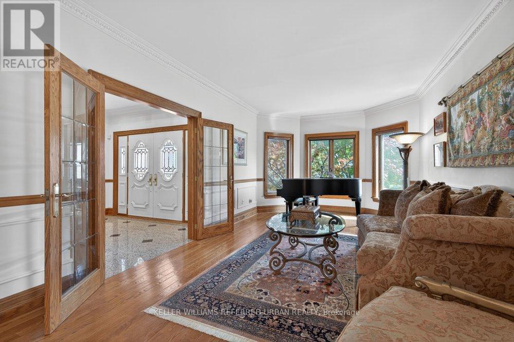162 Codsell Avenue, Toronto, Ontario  M3H 3W6 - Photo 6 - C13156062
