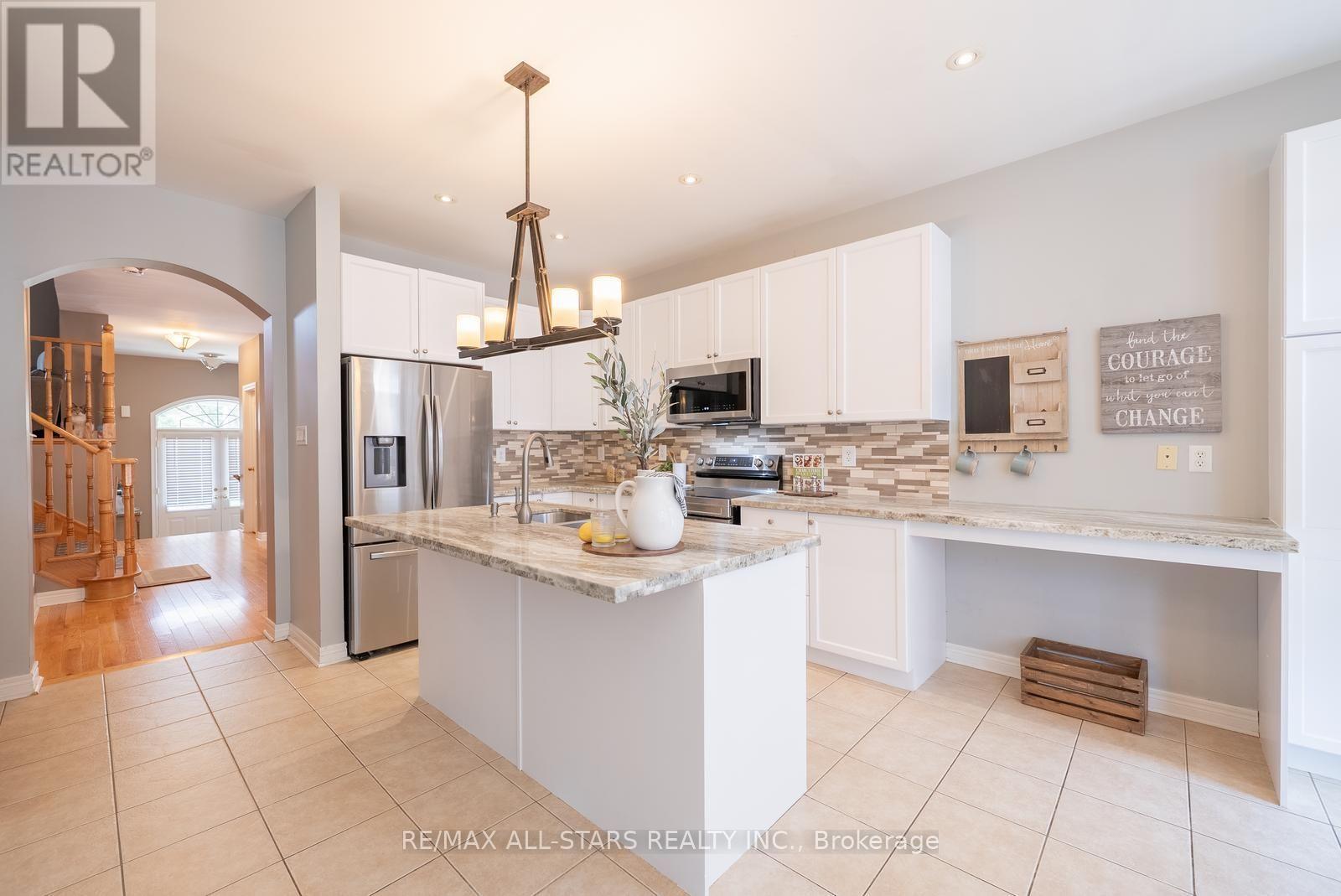 43 Horsedreamer Lane, Whitchurch-Stouffville, Ontario  L4A 0G6 - Photo 11 - N13241920