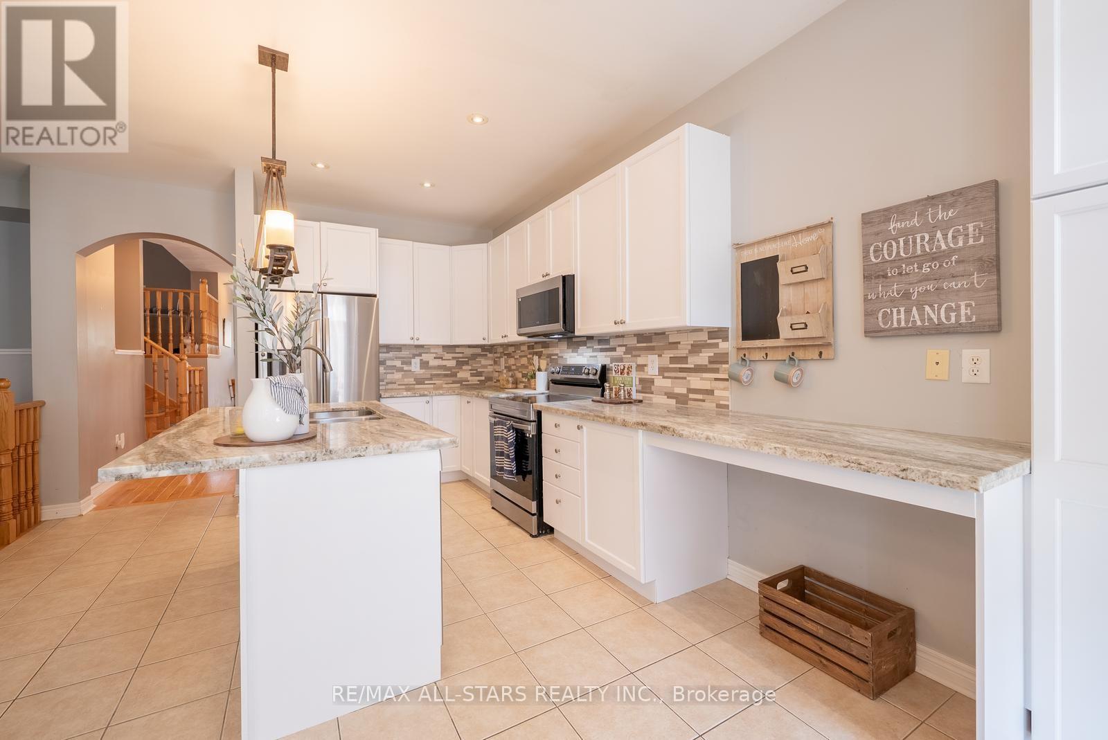43 Horsedreamer Lane, Whitchurch-Stouffville, Ontario  L4A 0G6 - Photo 13 - N13241920