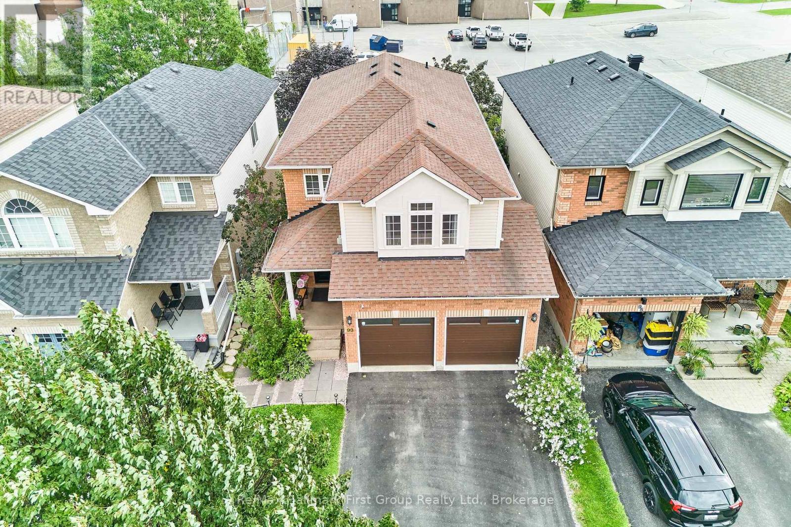 93 Trudeau Drive, Clarington, Ontario  L1C 5K5 - Photo 2 - E13666130