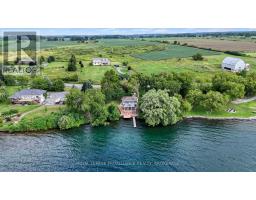790 HOWE ISLAND DRIVE, Frontenac Islands, Ontario