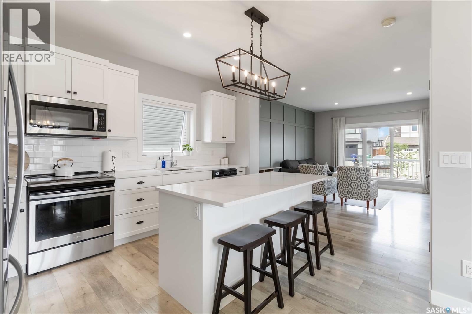 238 Dubois Crescent, Saskatoon, Saskatchewan  S7V 0R3 - Photo 7 - SK045152