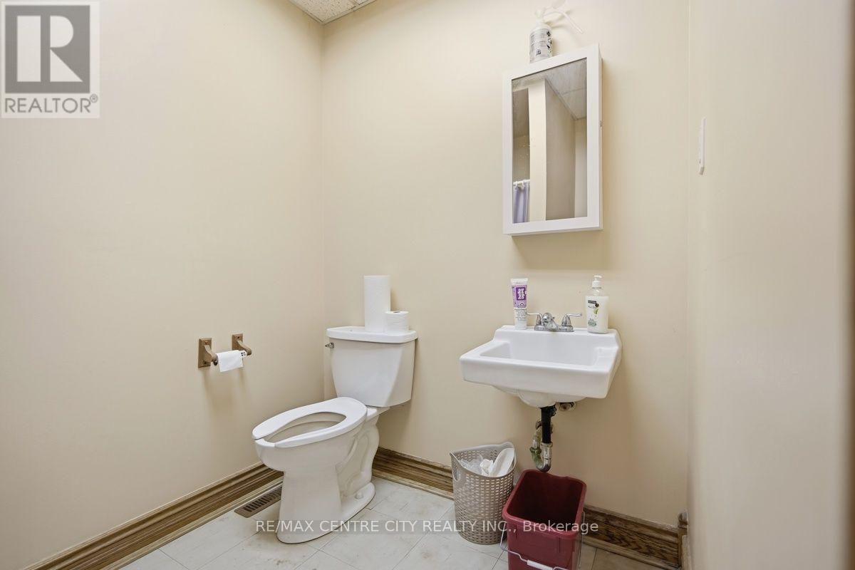 23819 Coldstream Road, Middlesex Centre, Ontario  N0M 2A0 - Photo 34 - X13666096