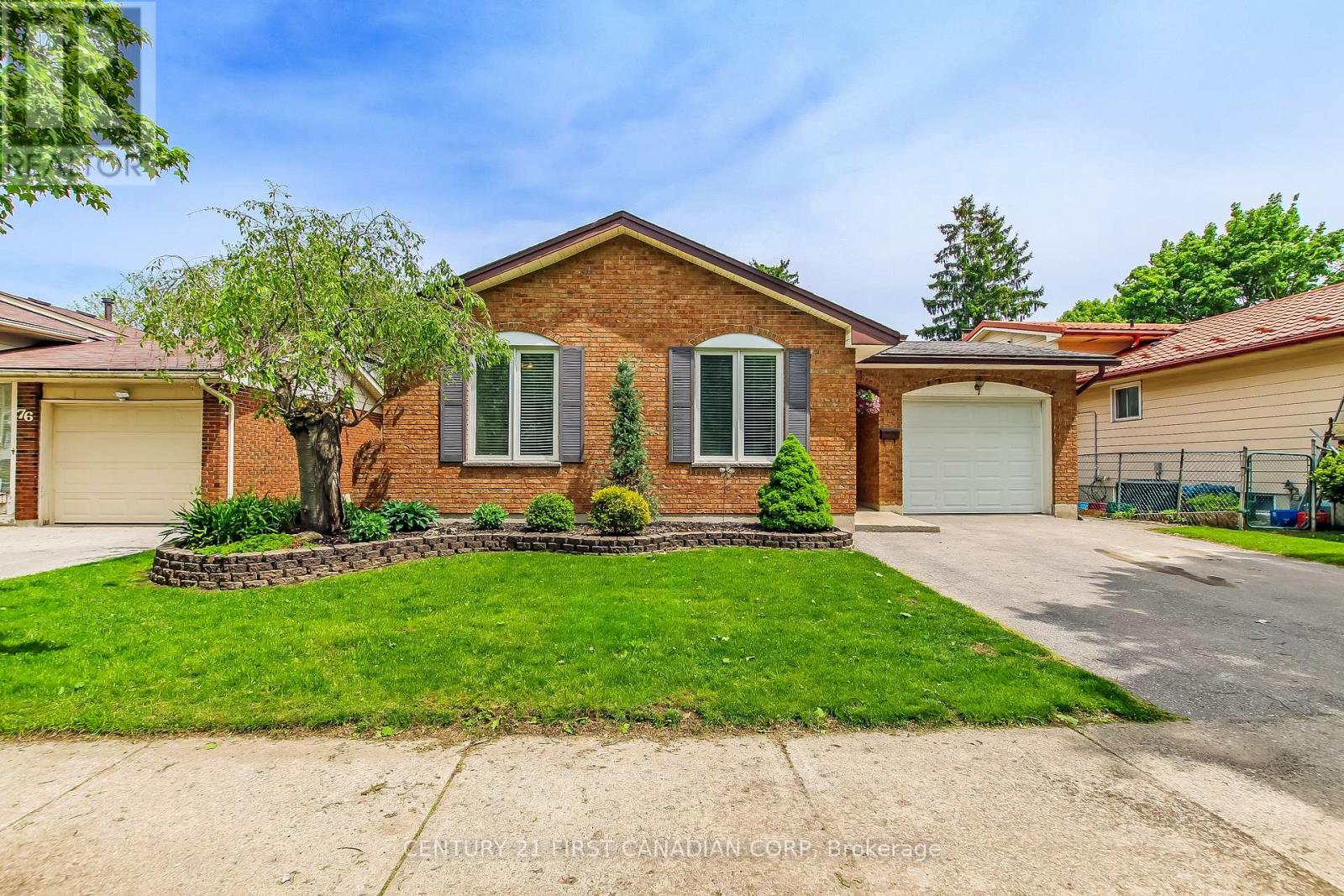 74 Winding Way Crescent, London North, Ontario  N6G 3G2 - Photo 2 - X13666124