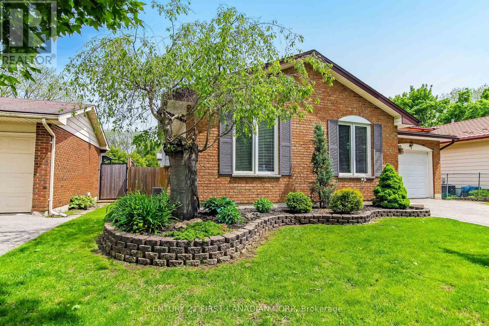 74 Winding Way Crescent, London North, Ontario  N6G 3G2 - Photo 3 - X13666124