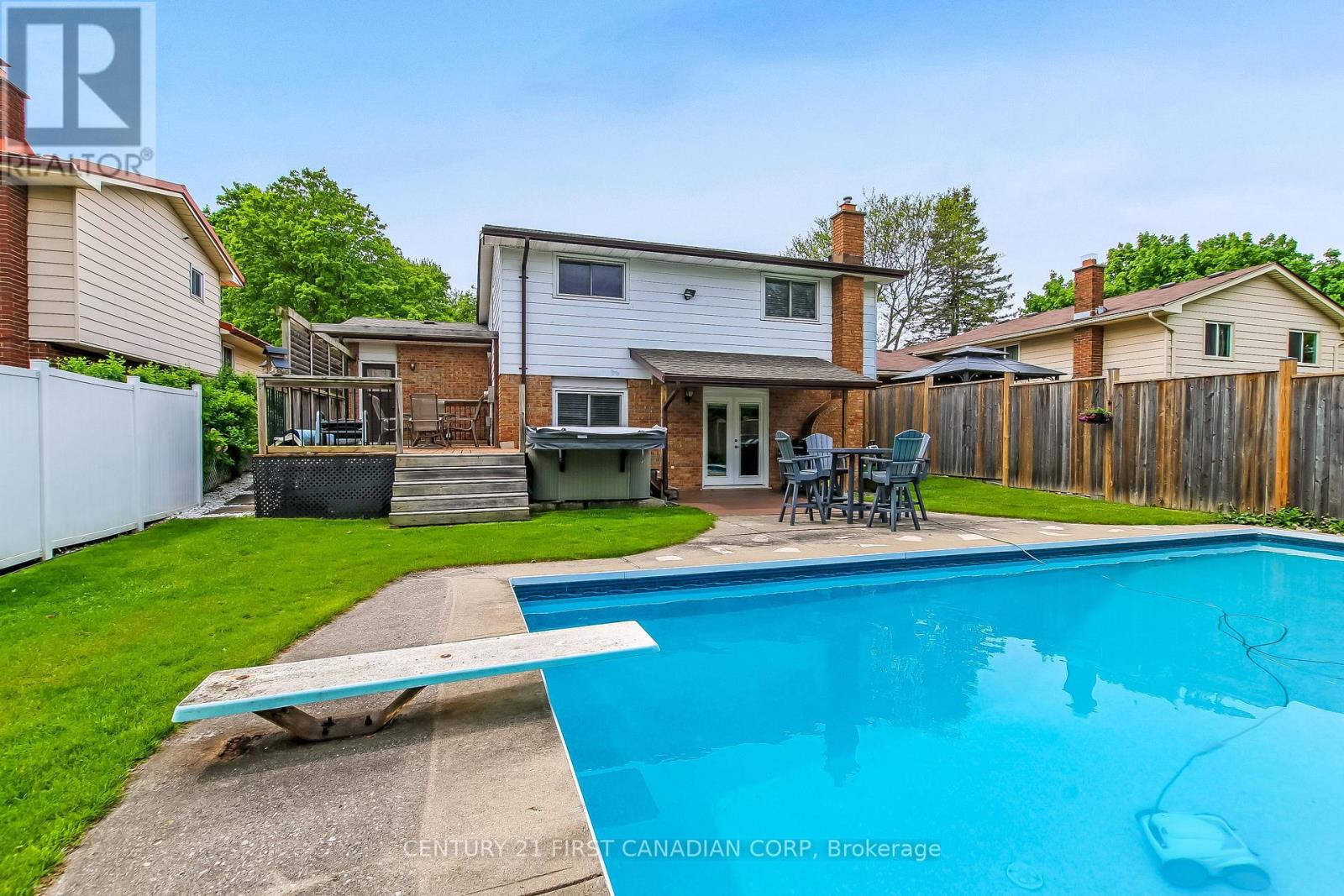 74 Winding Way Crescent, London North, Ontario  N6G 3G2 - Photo 5 - X13666124
