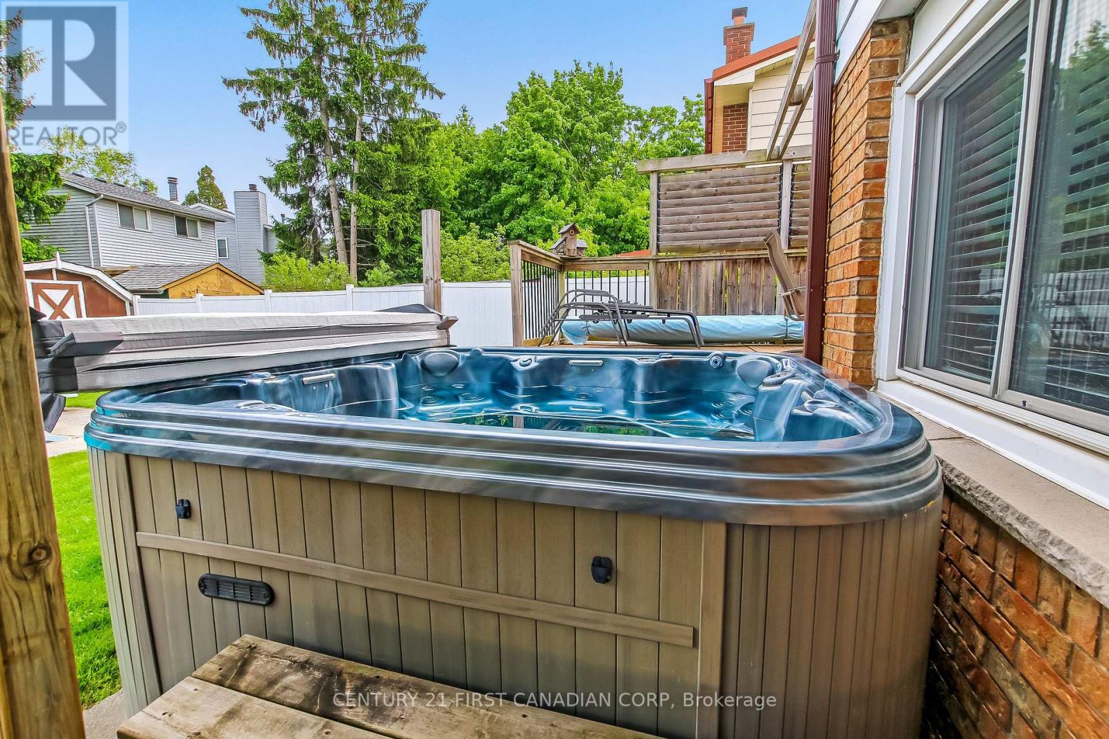 74 Winding Way Crescent, London North, Ontario  N6G 3G2 - Photo 7 - X13666124