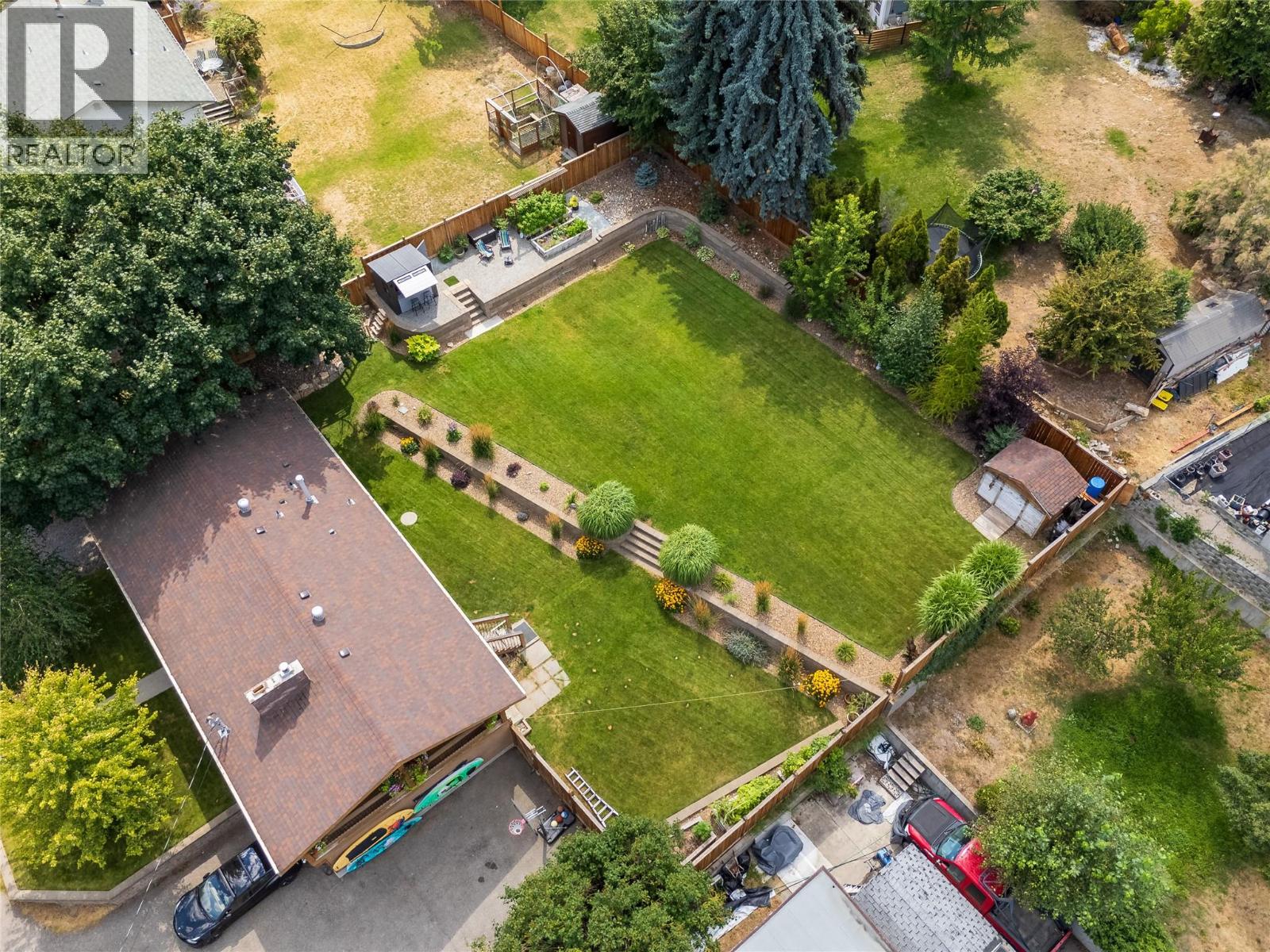 5054 Chute Lake Crescent, Kelowna, British Columbia  V1W 4L9 - Photo 2 - 10396346