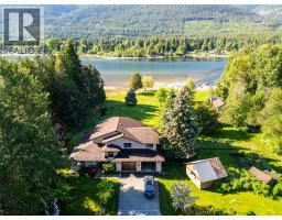 6158 REDFISH Road, Nelson, British Columbia