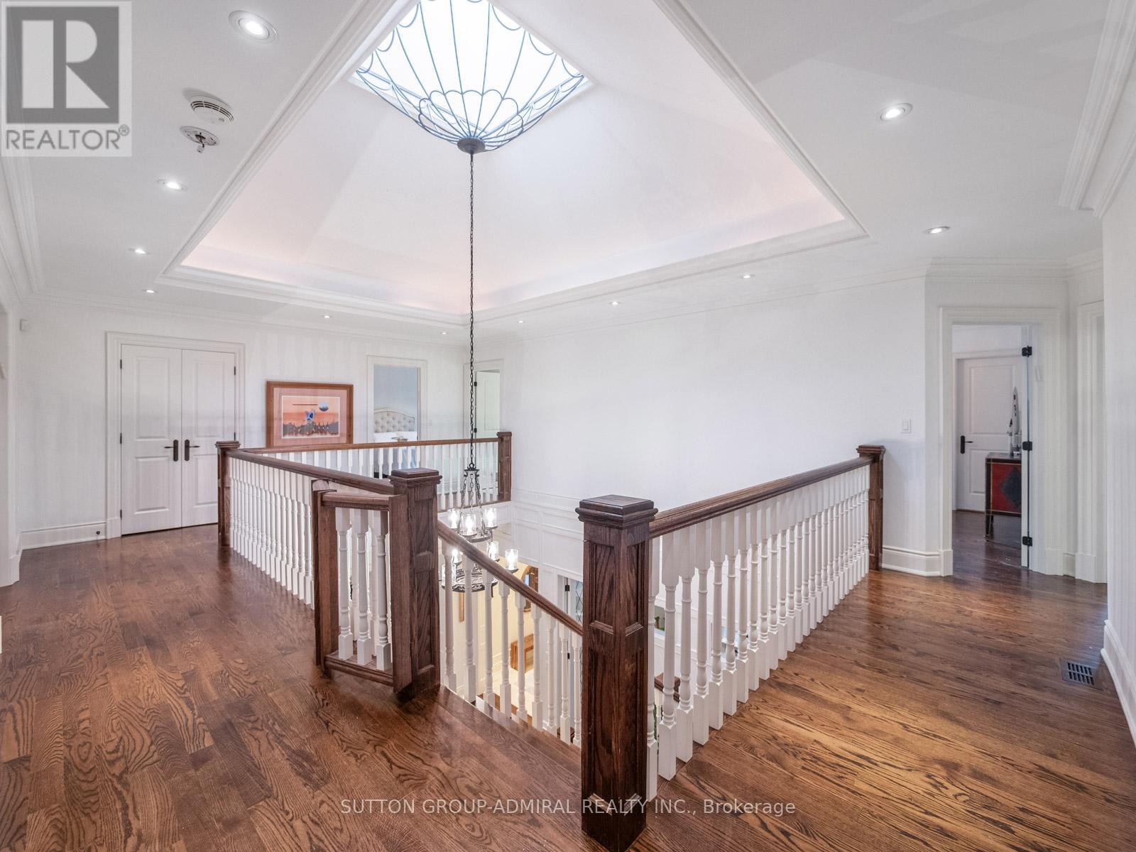 35 Wentworth Avenue, Toronto, Ontario  M2N 1T5 - Photo 11 - C13666090