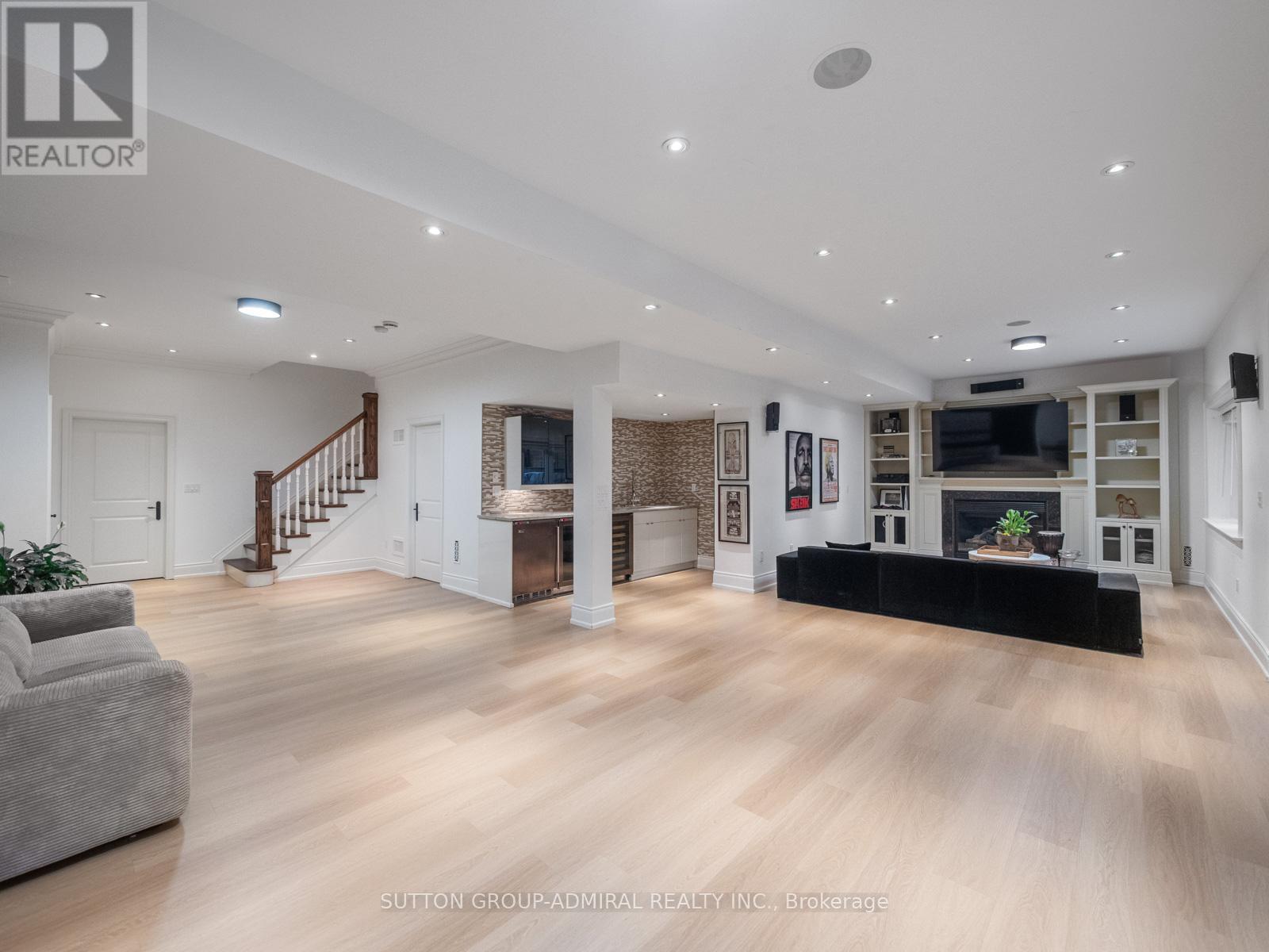 35 Wentworth Avenue, Toronto, Ontario  M2N 1T5 - Photo 16 - C13666090
