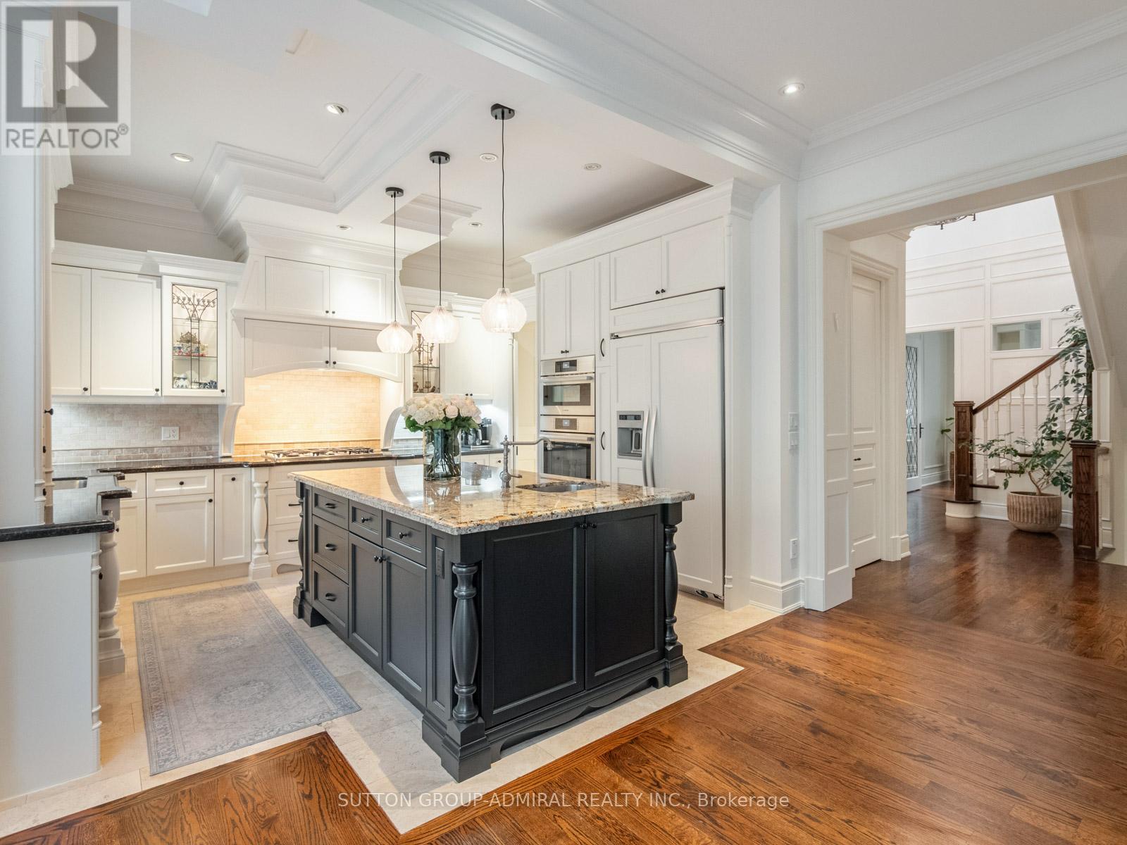 35 Wentworth Avenue, Toronto, Ontario  M2N 1T5 - Photo 8 - C13666090