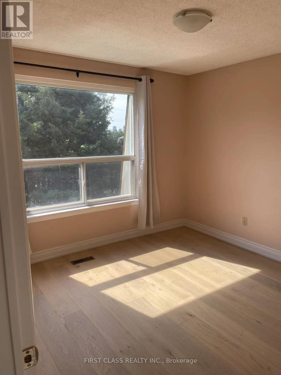Upper - 280 Mcnicoll Avenue, Toronto, Ontario  M2H 2C7 - Photo 4 - C13666128