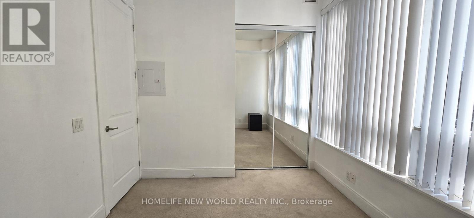 605 - 21 Balmuto Street, Toronto, Ontario  M4Y 1W4 - Photo 4 - C13666160