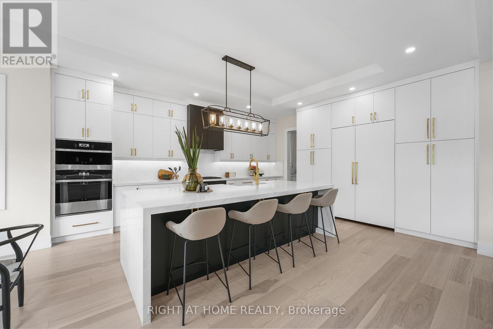262 Senlac Road, Toronto, Ontario  M2R 1P8 - Photo 5 - C13666180