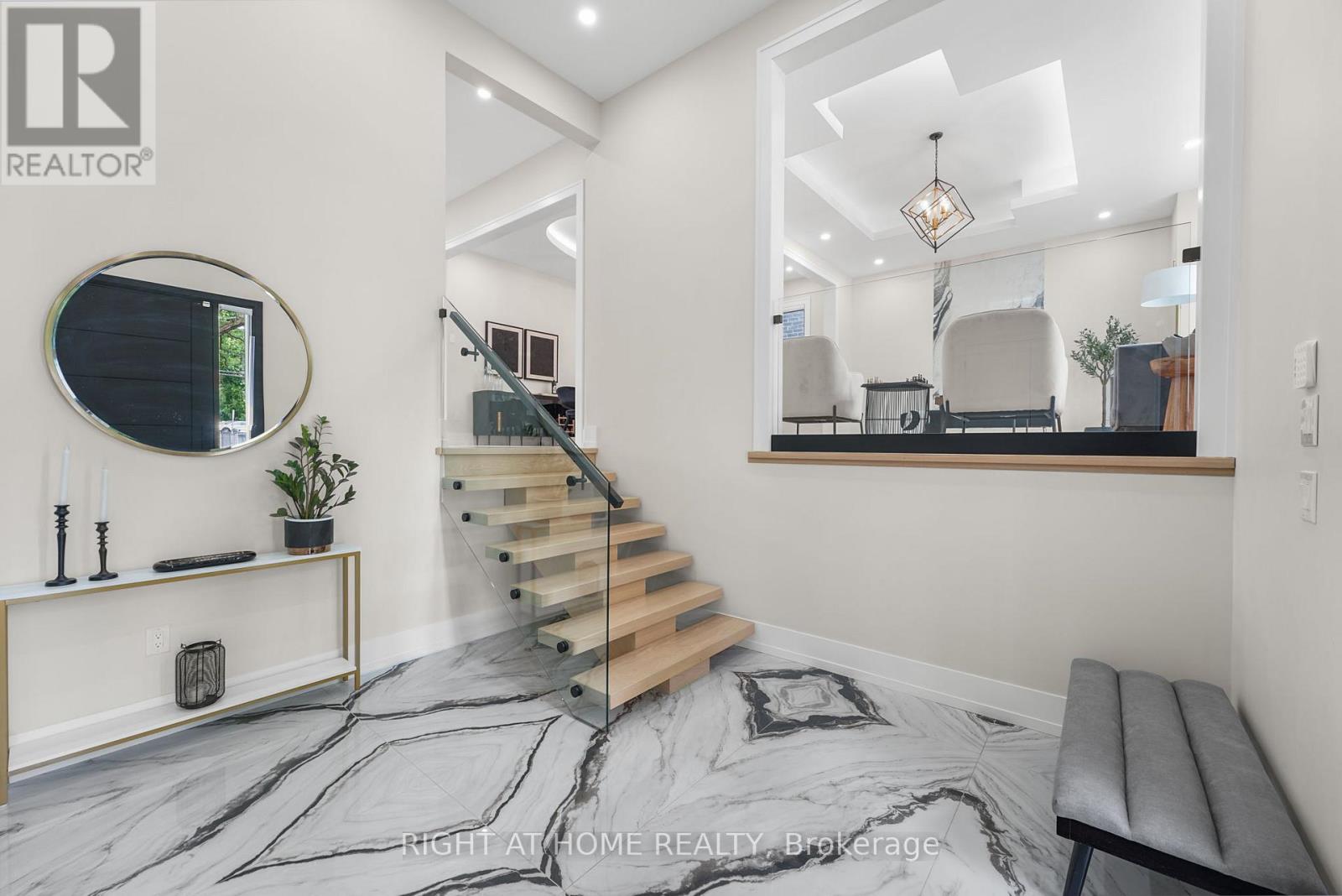 262 Senlac Road, Toronto, Ontario  M2R 1P8 - Photo 9 - C13666180