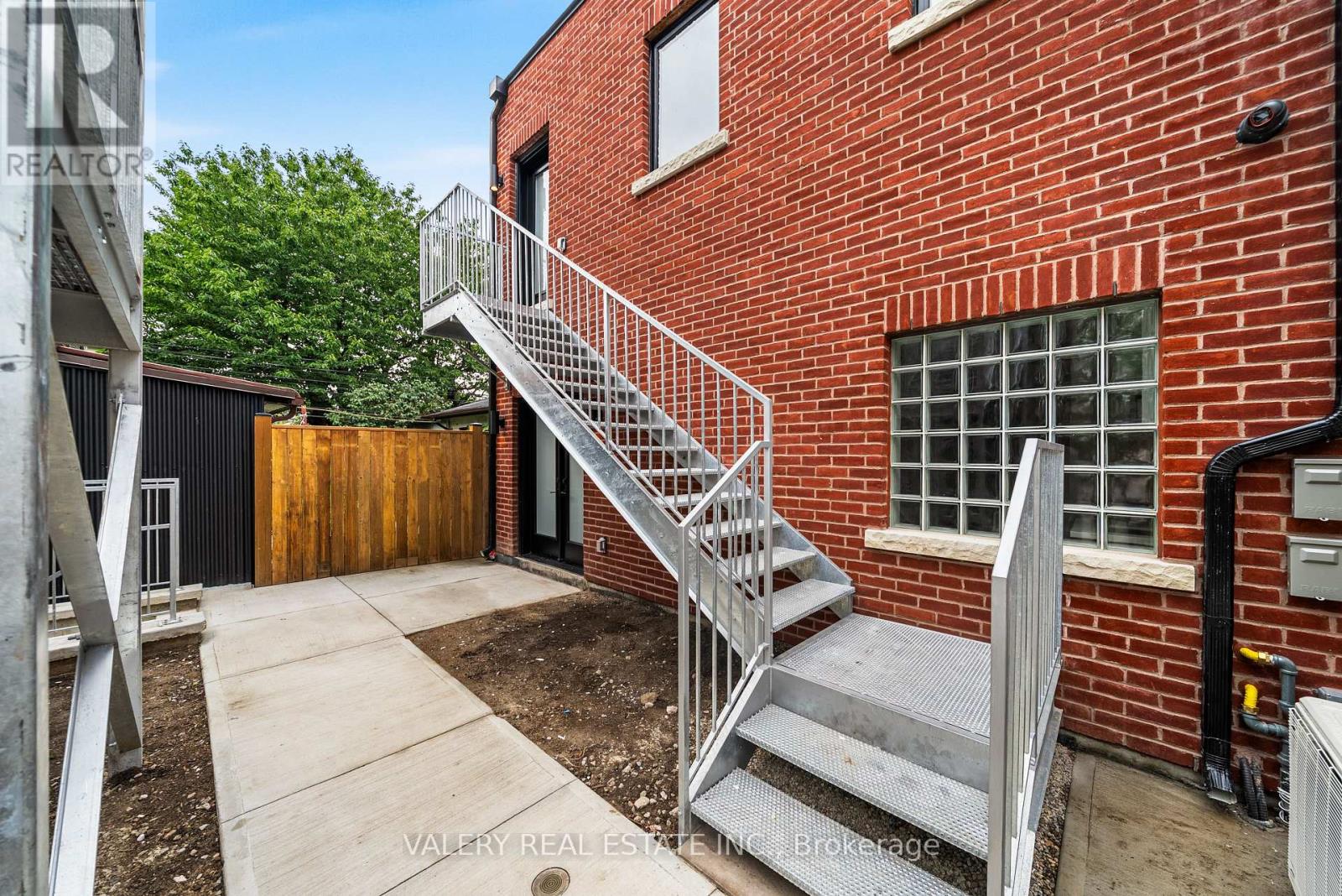 Laneway Upper - 131 Dovercourt Road, Toronto, Ontario  M6J 3C5 - Photo 11 - C13666204