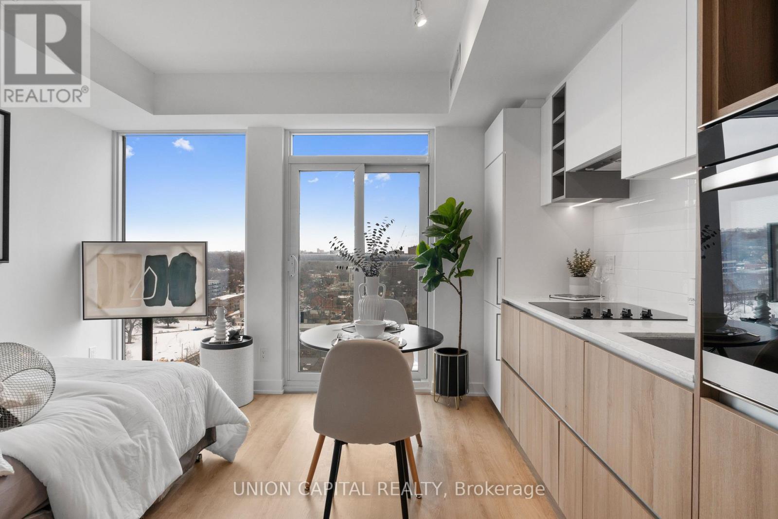 1612 - 319 Jarvis Street, Toronto, Ontario M5B 0C8 - Photo 1 - C13666208