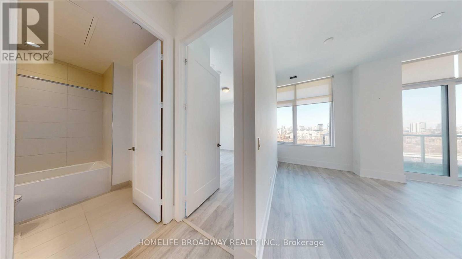 Sph31 - 1 Edgewater Drive, Toronto, Ontario  M5A 0L1 - Photo 13 - C13666240