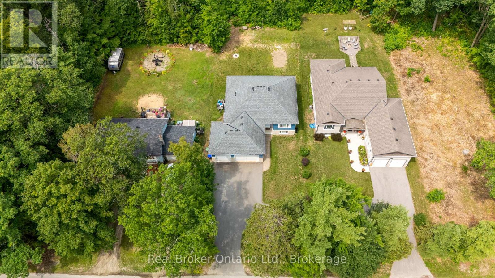 204 Golf Course Road, Wasaga Beach, Ontario  L9Z 1S6 - Photo 31 - S13666112
