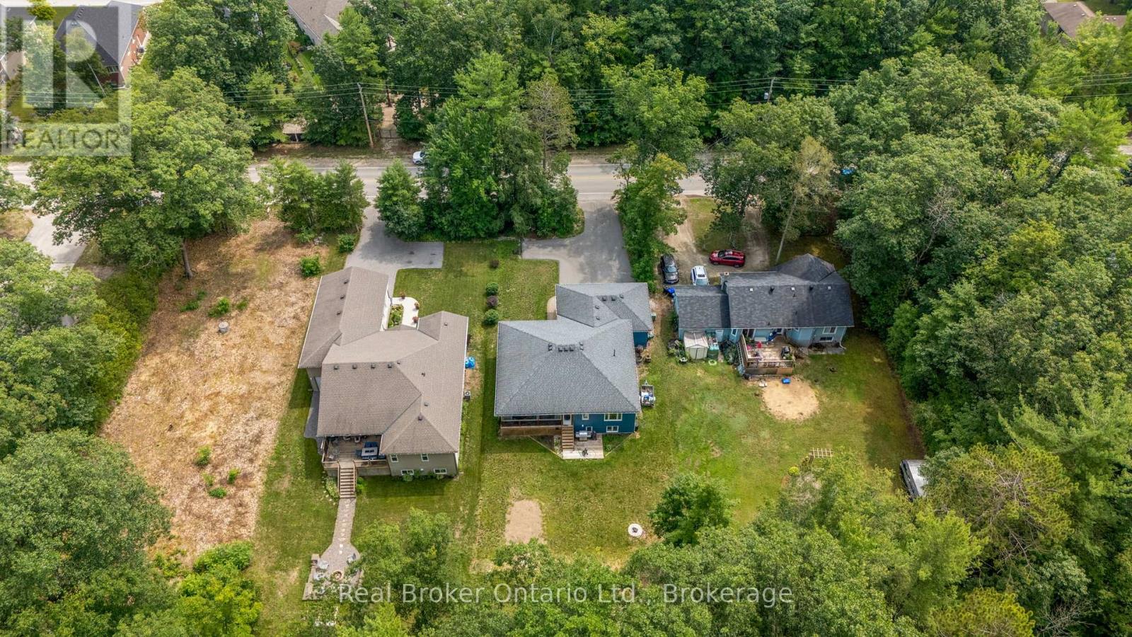 204 Golf Course Road, Wasaga Beach, Ontario  L9Z 1S6 - Photo 32 - S13666112