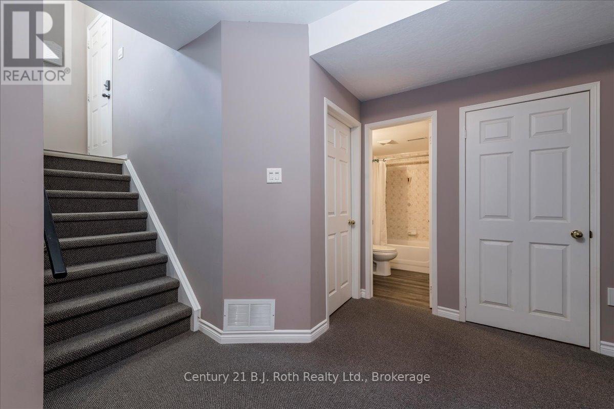 116 Dyer Drive, Wasaga Beach, Ontario  L9Z 1E5 - Photo 16 - S13666170