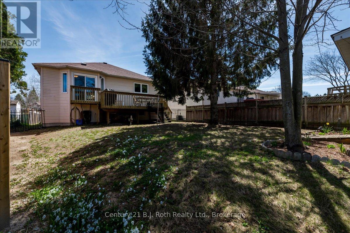 116 Dyer Drive, Wasaga Beach, Ontario  L9Z 1E5 - Photo 23 - S13666170
