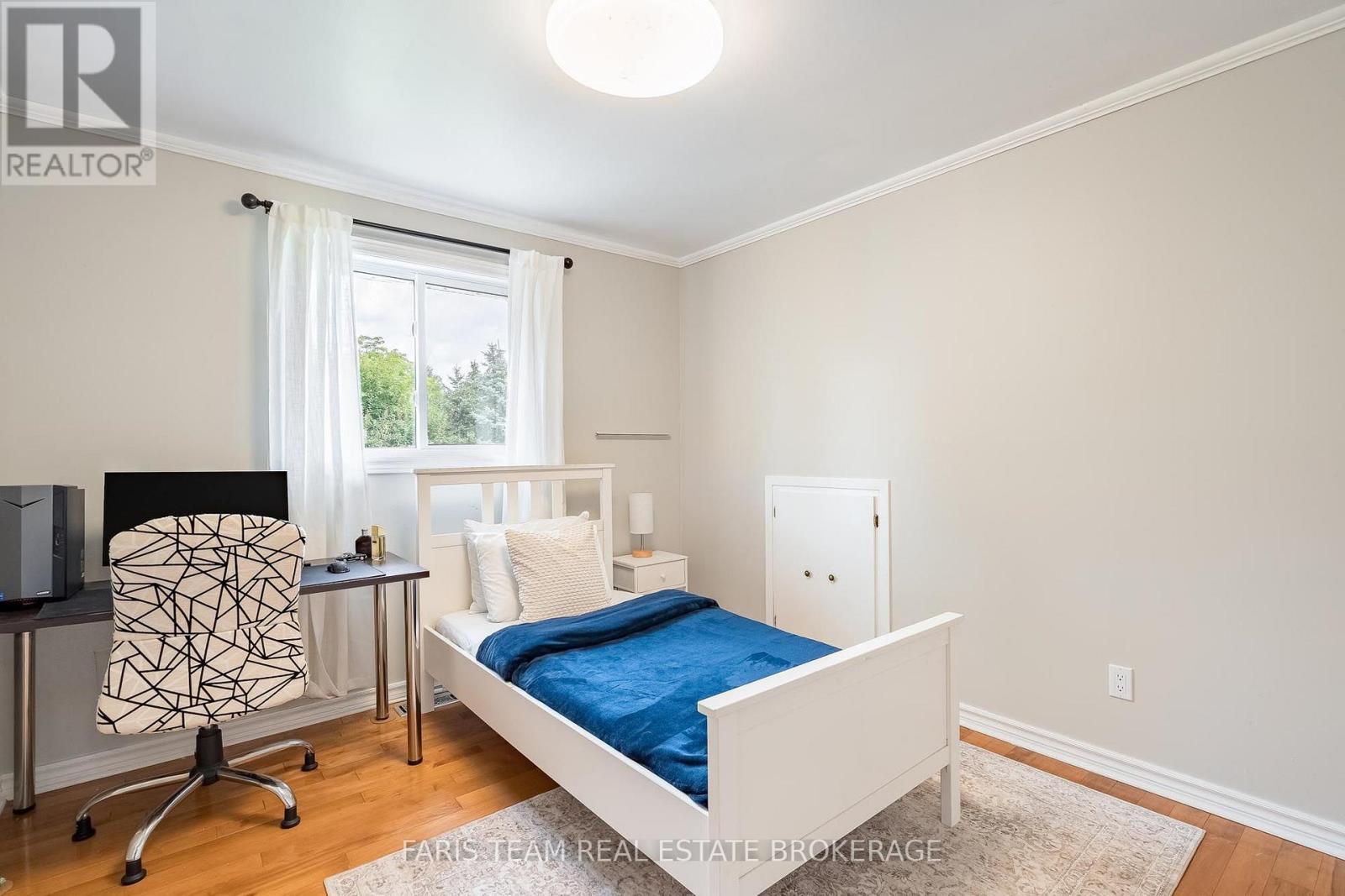 10 Catherine Street, Adjala-Tosorontio (Loretto), Ontario  L0G 1L0 - Photo 19 - N13666146