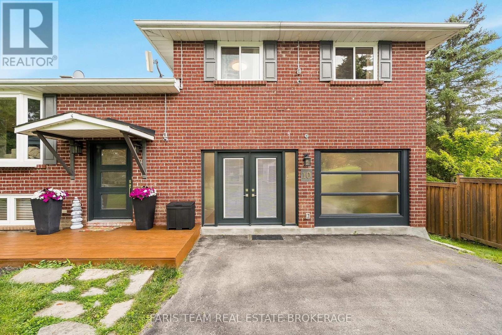 10 Catherine Street, Adjala-Tosorontio (Loretto), Ontario  L0G 1L0 - Photo 3 - N13666146
