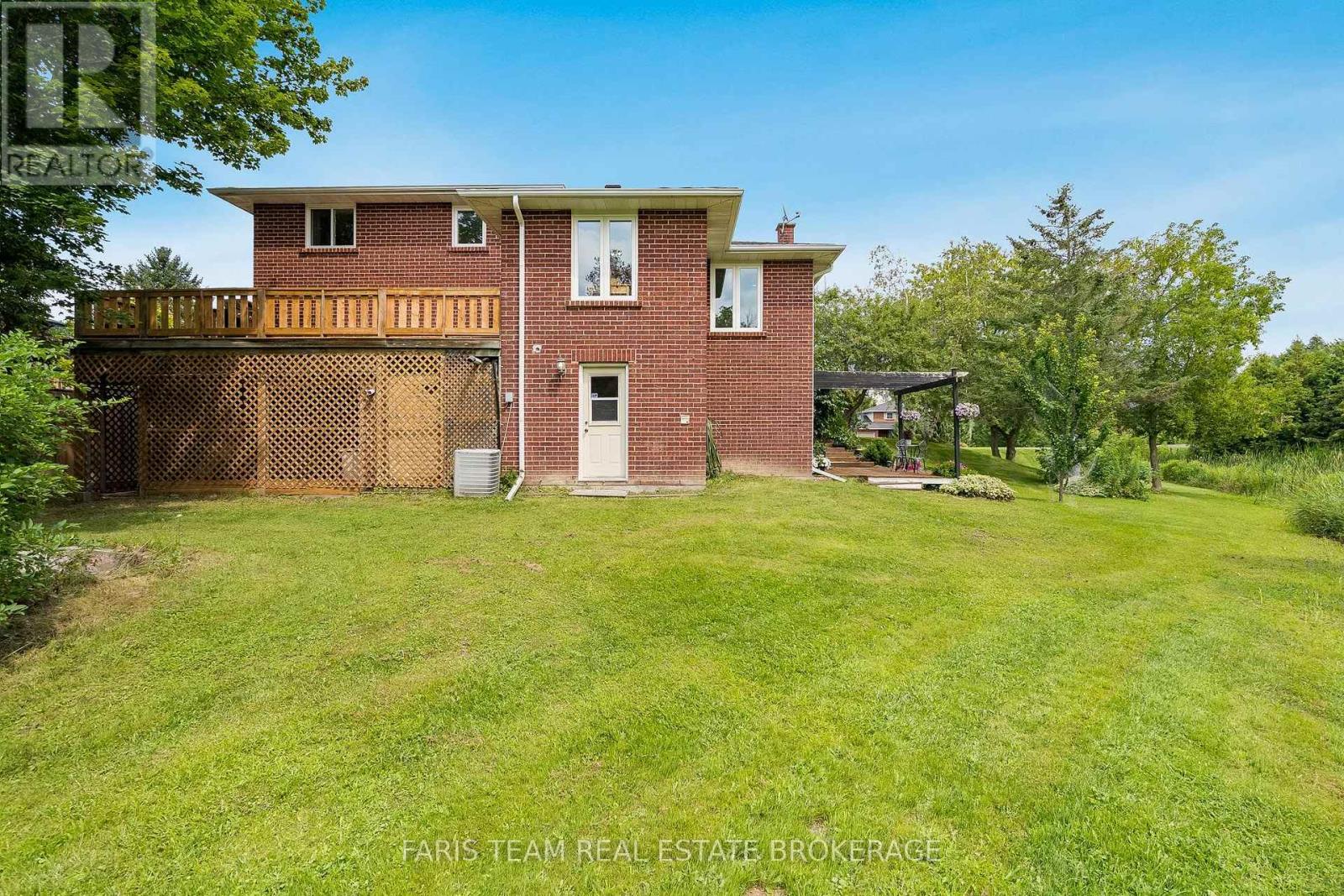 10 Catherine Street, Adjala-Tosorontio (Loretto), Ontario  L0G 1L0 - Photo 38 - N13666146