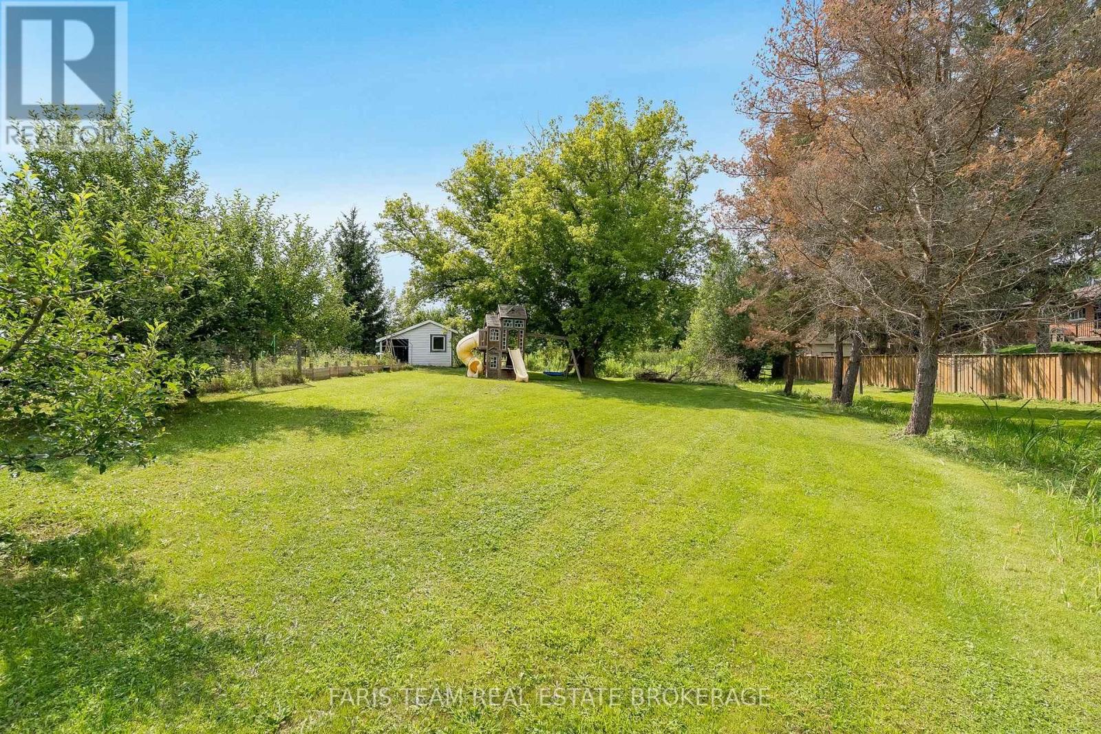 10 Catherine Street, Adjala-Tosorontio (Loretto), Ontario  L0G 1L0 - Photo 40 - N13666146
