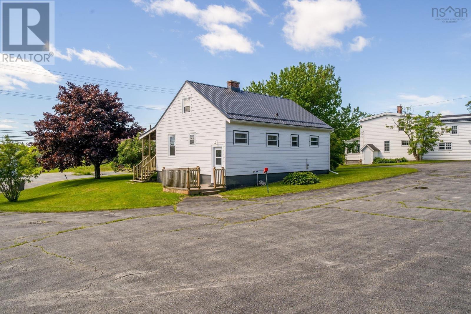 7793 Highway 7, Musquodoboit Harbour, Nova Scotia  B0J 2L0 - Photo 28 - 202616610