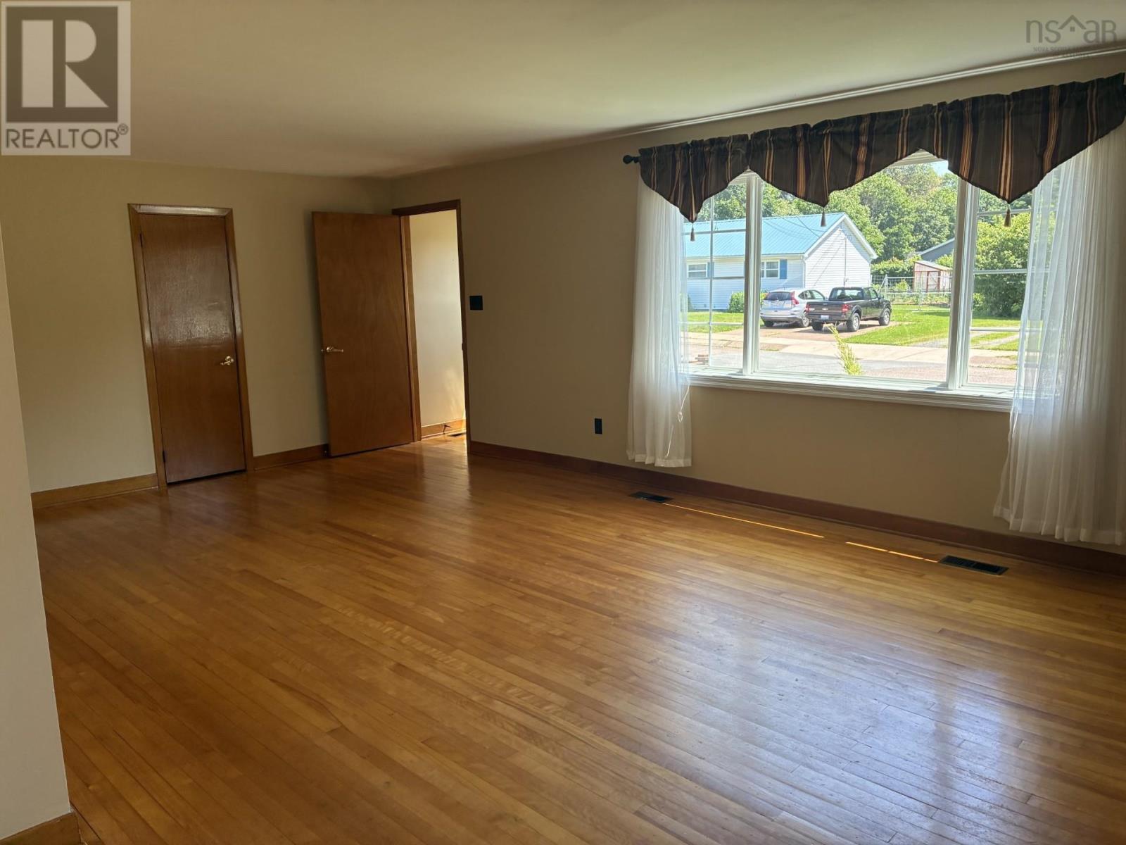 55 Churchill Street, Truro, Nova Scotia  B2N 1M9 - Photo 6 - 202616913