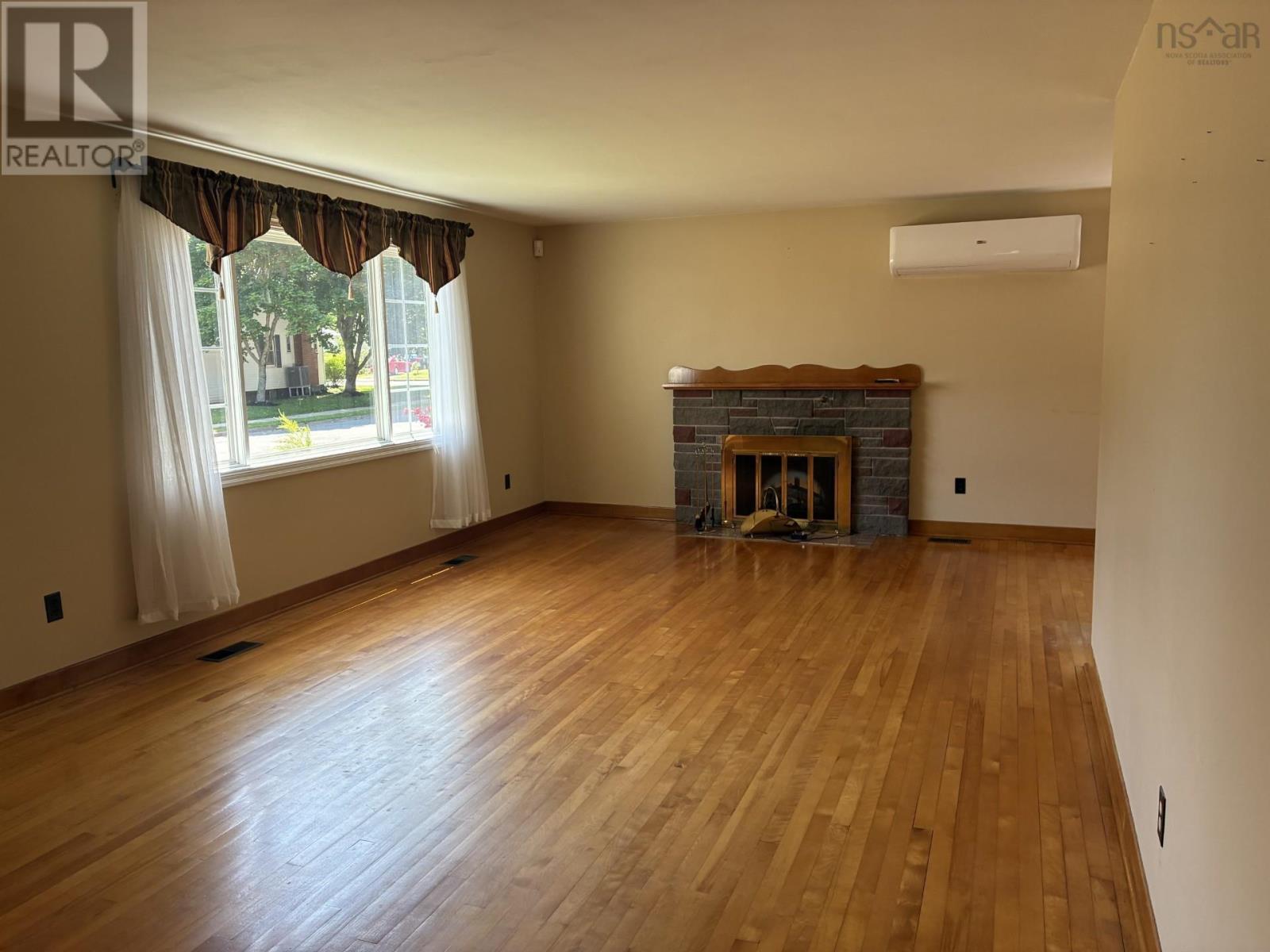 55 Churchill Street, Truro, Nova Scotia  B2N 1M9 - Photo 8 - 202616913