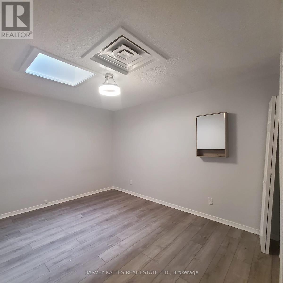 C - 201 Augusta Avenue, Toronto, Ontario M5T 2L4 - Photo 6 - C12949780
